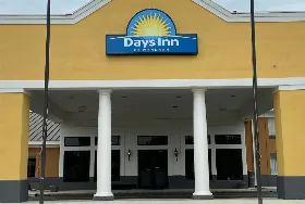Photograph of Days Inn by Wyndham Dothan, Dothan