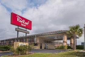 Photograph of Red Roof Inn Mobile - Midtown, Mobile