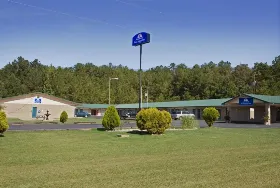 Photograph of Americas Best Value Inn, Heflin