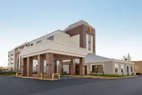 Photograph of La Quinta Inn & Suites, Dothan