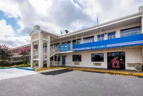 Photograph of Motel 6, Oxford