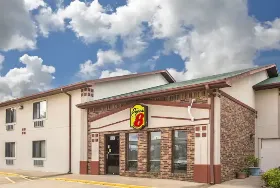 Photograph of Super 8, Mountain Home
