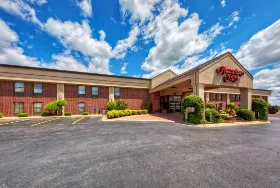 Photograph of Hampton Inn, Clarksville