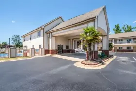 Photograph of Econo Lodge, Bryant