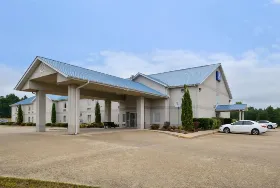 Photograph of Americas Best Value Inn, Smackover