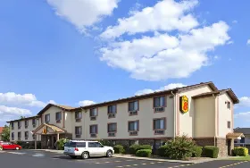 Photograph of Super 8, Russellville