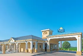 Photograph of Days Inn, Osceola