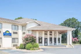 Photograph of Days Inn, Brinkley