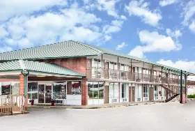 Photograph of Days Inn, Newport