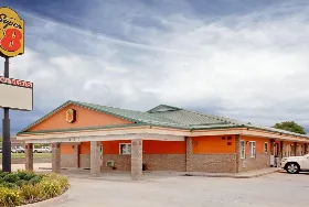 Photograph of Super 8, Siloam Springs