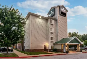 Photograph of HomeTowne Studios, Bentonville