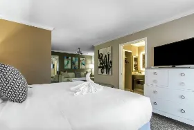 Photograph of The Burgundy Hotel, Little Rock