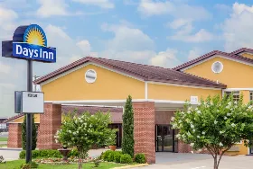 Photograph of Days Inn, Lake Village
