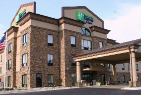 Photograph of Holiday Inn Express, Caddo Valley