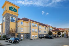 Photograph of La Quinta Inn & Suites, Conway