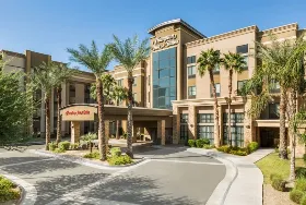 Photograph of Hampton Inn, Glendale