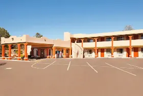 Photograph of Super 8, Payson