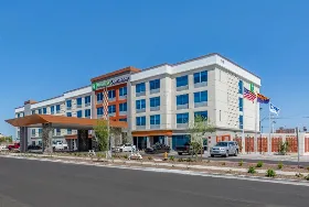 Photograph of Holiday Inn Express, Phoenix