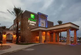 Photograph of Holiday Inn Express, Gilbert