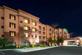Photograph of Holiday Inn Hotel & Suites, Goodyear