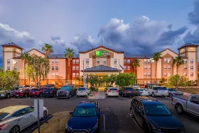 Photograph of Holiday Inn Express, Phoenix
