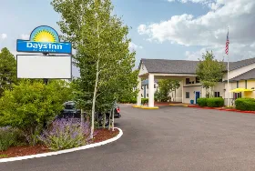 Photograph of Days Inn, Williams