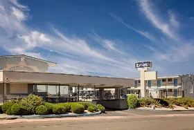 Photograph of Travelodge, Page