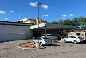 Photograph of Motel 6, Tucson