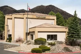 Photograph of Country Inn & Suites, Flagstaff