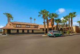 Photograph of Quality Inn, Goodyear