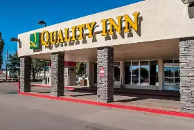 Photograph of Quality Inn, Window Rock