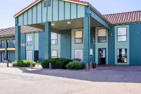 Photograph of Rodeway Inn, Taylor