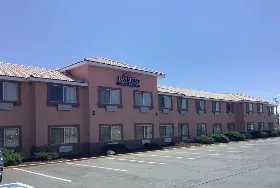 Photograph of Baymont by Wyndham, Holbrook