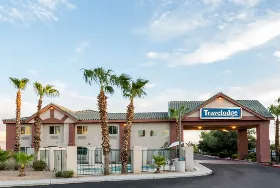 Photograph of Days Inn by Wyndham Phoenix West, Phoenix