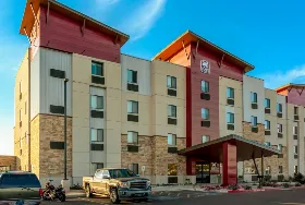 Photograph of My Place Hotel, Avondale