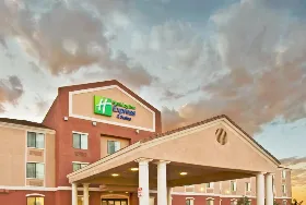 Photograph of Holiday Inn Express & Suites, Willcox