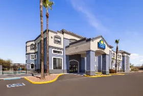 Photograph of Days Inn, Tucson