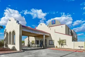 Photograph of Motel 6, Benson