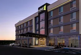 Photograph of Home2 Suites, Turlock