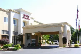 Photograph of Hampton Inn, Red Bluff