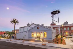 Photograph of Hampton Inn, Petaluma