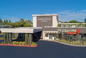 Photograph of Ramada Plaza Chico, 