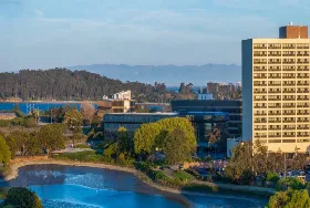 Photograph of Hilton San Francisco Airport Bayfront, Burlingame
