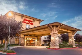 Photograph of Hampton Inn, Windsor