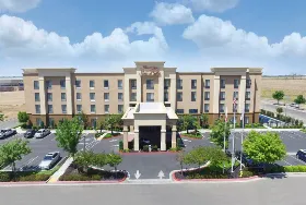 Photograph of Hampton Inn, Madera