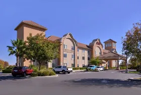 Photograph of Hampton Inn, Woodland