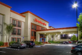 Photograph of Hampton Inn, Fremont