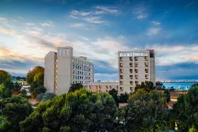 Photograph of DoubleTree by Hilton, Burlingame