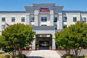Photograph of Hampton Inn, Rohnert Park