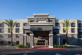 Photograph of Hampton Inn, Cypress